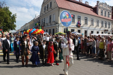 Увидеть фестиваль национальных культур можно только в Гродно