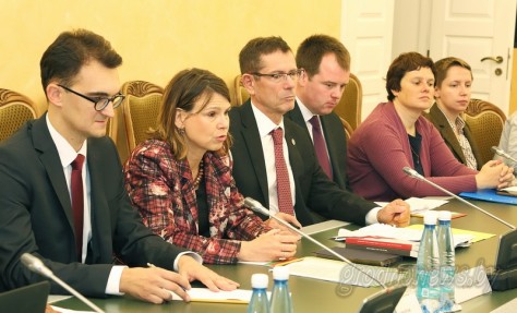 В Гродненском облисполкоме состоялась встреча руководства области с группой международных экспертов по вопросам практики применения смертной казни