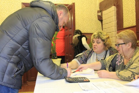 Как проходят выборы на  Занковском участке для голосования № 12