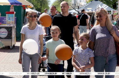 Фото: В Беларуси отмечают День семьи