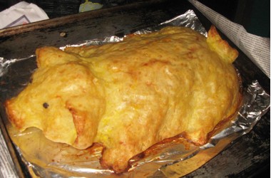 Фото: Рецепт поросенка из картофельного пюре с начинкой из мясного фарша и шампиньонов