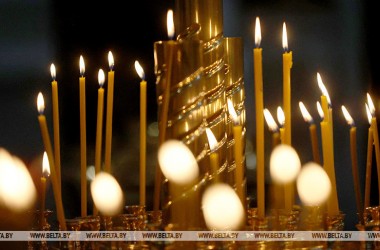 Фото: Православные верующие празднуют Рождество Пресвятой Богородицы