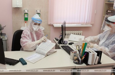 Фото: Минздрав определил размер надбавки за работу в сфере здравоохранения