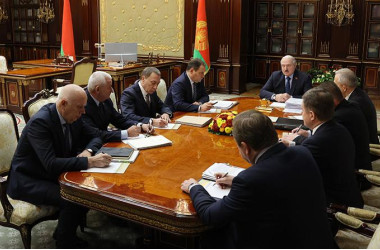 Фото: Международная повестка и функционирование экономики. Александр Лукашенко собрал совещание во Дворце Независимости
