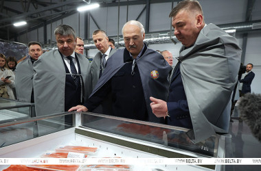 Фото: Рыбные места, фактор Санчеса и субботник в музее. Итоги недели Президента