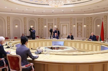 Фото: Александр Лукашенко отметил активизацию контактов с Калмыкией, но настоящий прорыв еще впереди