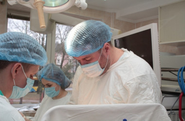 Фото: Впервые в Гродненской университетской клинике выполнена операция Шугабейкера лапароскопическим способом