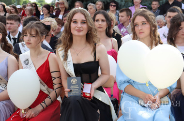 Фото: Выпускные вечера в школах Беларуси пройдут 14 июня