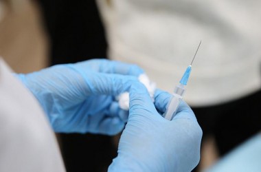 Фото: Минздрав планирует зарегистрировать отечественную вакцину от COVID-19 к концу года