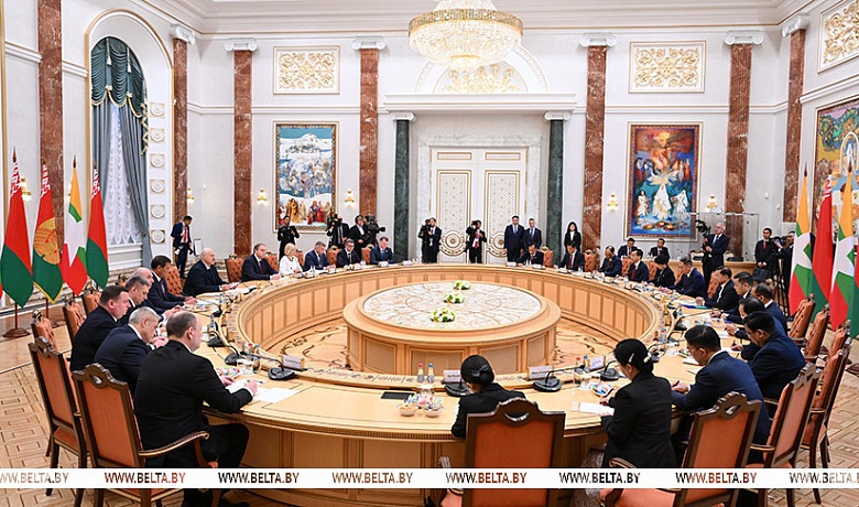 Фото: Александр Лукашенко: «Мьянма для Беларуси является важным и перспективным партнером в Юго-Восточной Азии»