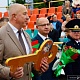 Фото: Юрий Караев поздравил школьников Большой Берестовицы с началом учебного года